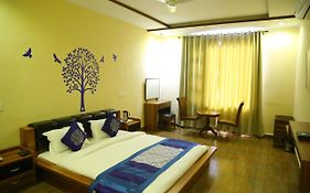 Hotel Highway Greens Near Vr Punjab Mall Airport Road Mohali Chandigarh
